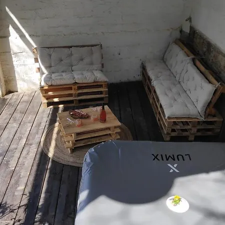 Echo-logik Entre Charme Et Detente. *